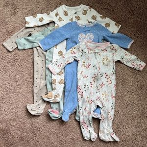 Carter’s Babygirl Sleepers - 9 Months